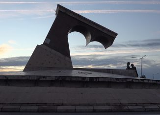 Rotunda polémica vai ser demolida este ano