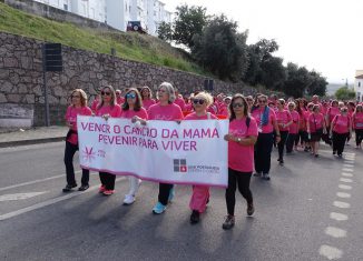 Outubro Rosa em caminhada solidária
