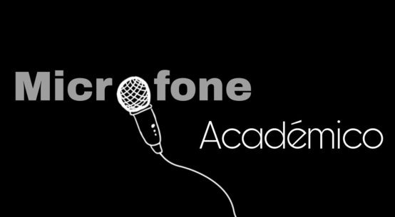 Microfone Académico