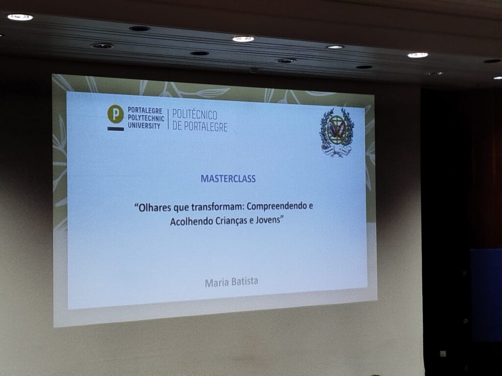 Masterclass "Olhares que transformam: Compreendendo e Acolhendo Crianças e Jovens"